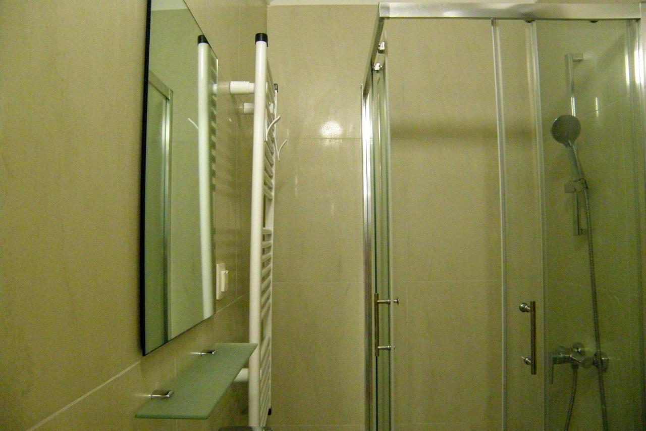 Lada Apartmani Novalja Exterior foto