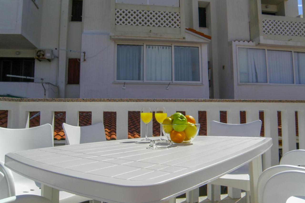 Lada Apartmani Novalja Exterior foto