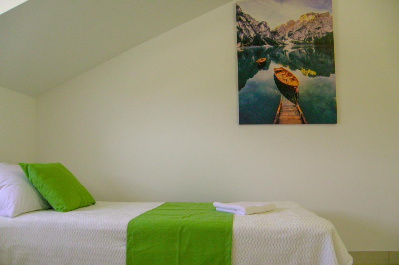 Lada Apartmani Novalja Exterior foto