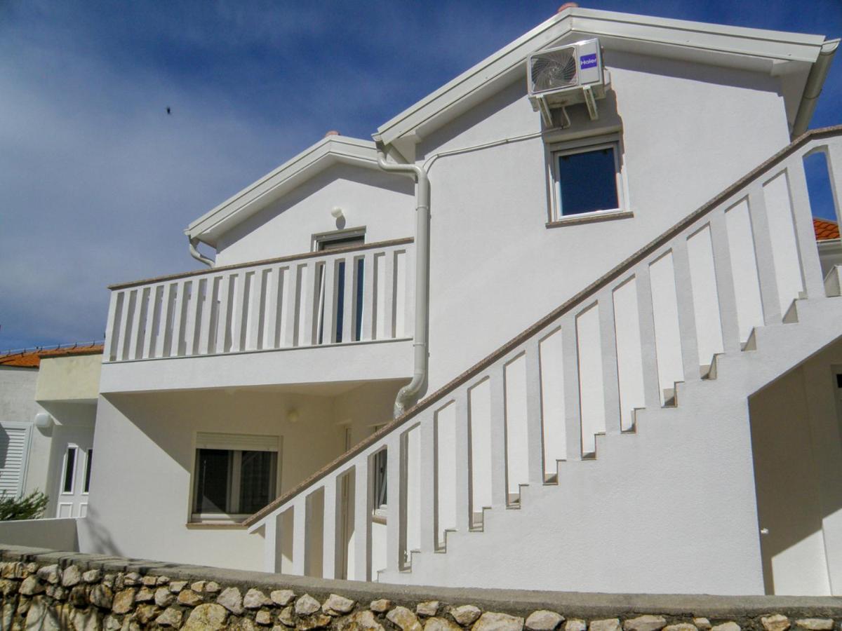 Lada Apartmani Novalja Exterior foto